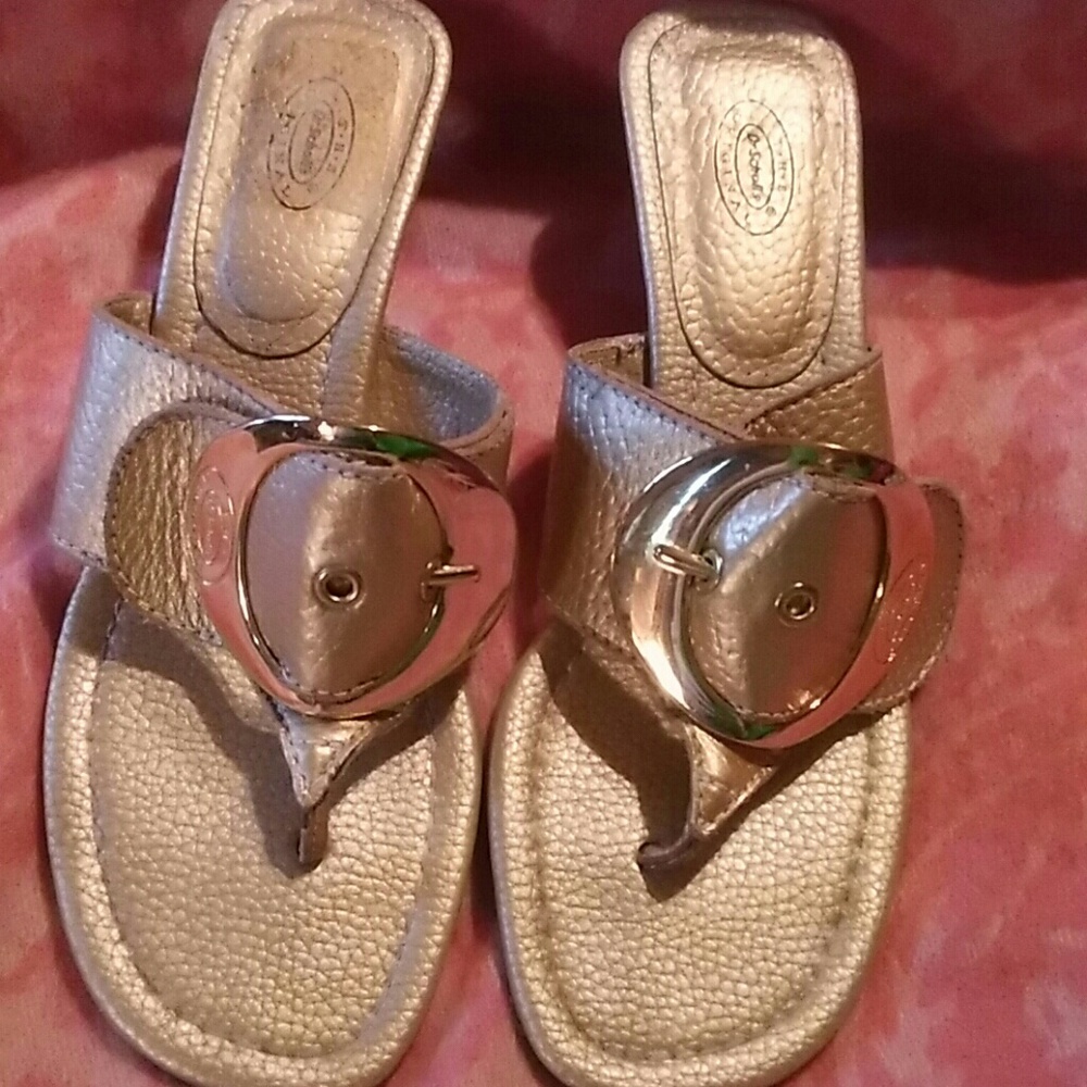 8M Dr. Scholls Gold Leather & Buckle Thong Sandals